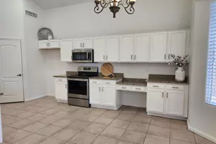149 E Gail Dr, Gilbert, AZ 85296 - Photo 4