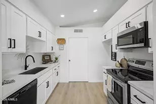 3660 W Bluefield Ave, Glendale, AZ 85308 - Photo 20