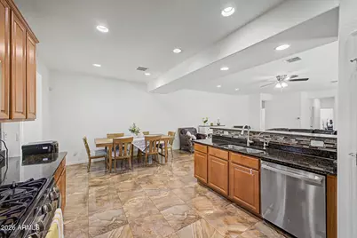 854 E Tekoa Avenue, Gilbert, AZ 85298 - Photo 8