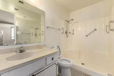 13431 N 24th Avenue, Phoenix, AZ 85029 - Photo 8