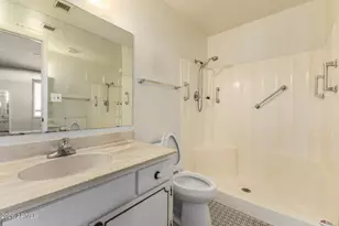 13431 N 24th Ave, Phoenix, AZ 85029 - Photo 8