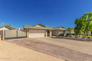 1735 N Platina Cir, Mesa, AZ 85205 - Photo 2