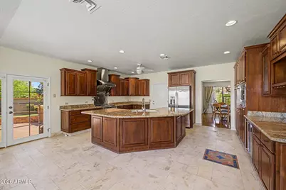 2356 E Cheryl Drive, Phoenix, AZ 85028 - Photo 12