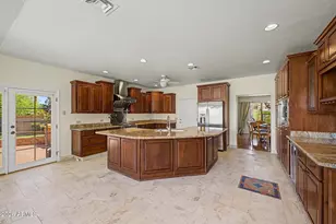 2356 E Cheryl Dr, Phoenix, AZ 85028 - Photo 12