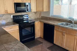 9828 S 44th St, Phoenix, AZ 85044 - Photo 14