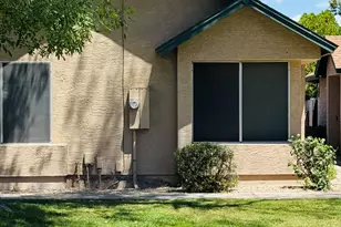 4810 W Manzanita Dr, Glendale, AZ 85302 - Photo 2