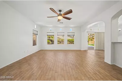 10594 W Lone Cactus Drive, Peoria, AZ 85382 - Photo 8