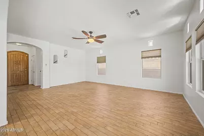 10594 W Lone Cactus Drive, Peoria, AZ 85382 - Photo 6