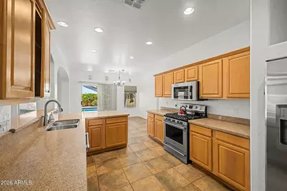 10594 W Lone Cactus Drive, Peoria, AZ 85382 - Photo 4
