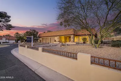 5843 N 46th Street, Phoenix, AZ 85018 - Photo 2