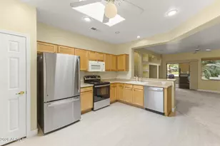 16962 W Marcos De Niza Dr, Surprise, AZ 85387 - Photo 12