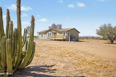 18254 W Peakview Road, Surprise, AZ 85387 - Photo 4
