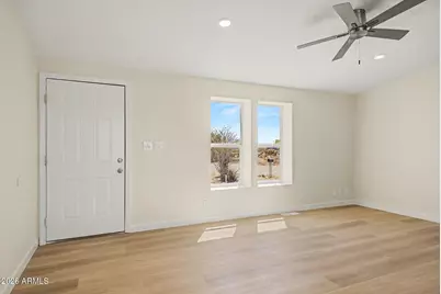 18254 W Peakview Road, Surprise, AZ 85387 - Photo 8
