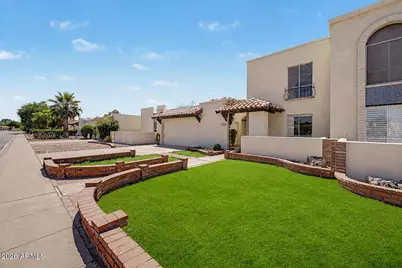 913 E Laguna Drive, Tempe, AZ 85282 - Photo 2