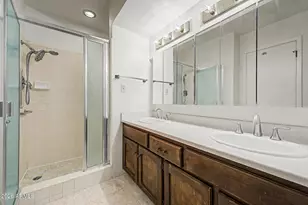 913 E Laguna Dr, Tempe, AZ 85282 - Photo 16