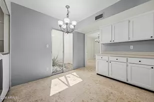 913 E Laguna Dr, Tempe, AZ 85282 - Photo 12