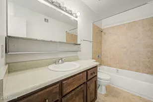913 E Laguna Dr, Tempe, AZ 85282 - Photo 20