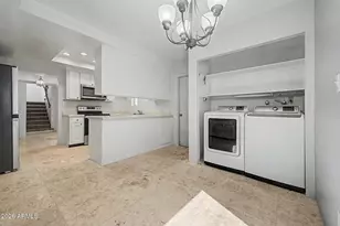 913 E Laguna Dr, Tempe, AZ 85282 - Photo 12