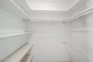 913 E Laguna Dr, Tempe, AZ 85282 - Photo 22