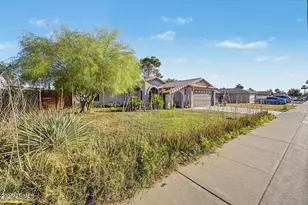 5515 W Hatcher Rd, Glendale, AZ 85302 - Photo 2