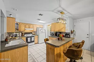 5515 W Hatcher Rd, Glendale, AZ 85302 - Photo 12