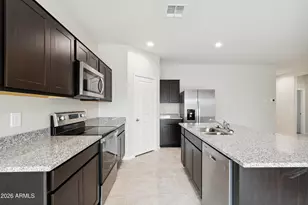 5428 E Darwin Dr, San Tan Valley, AZ 85140 - Photo 4