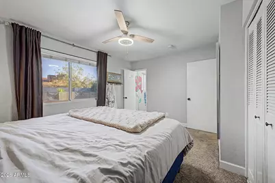 3907 W Paradise Drive, Phoenix, AZ 85029 - Photo 16
