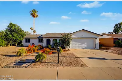 3907 W Paradise Drive, Phoenix, AZ 85029 - Photo 2