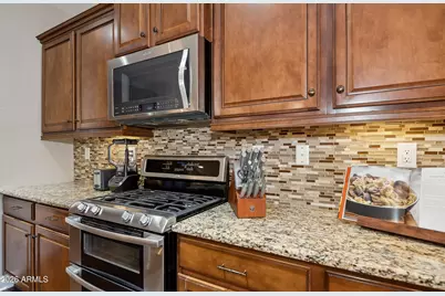 3760 E Covey Lane, Phoenix, AZ 85050 - Photo 14