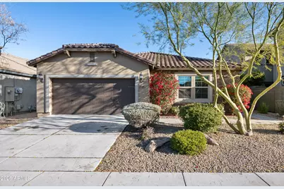3760 E Covey Lane, Phoenix, AZ 85050 - Photo 2