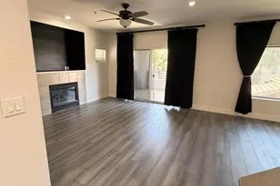 7401 W Arrowhead Clubhouse Dr, Glendale, AZ 85308 - Photo 8