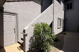 7401 W Arrowhead Clubhouse Dr, Glendale, AZ 85308 - Photo 2
