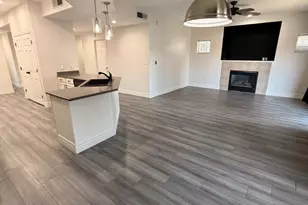 7401 W Arrowhead Clubhouse Dr, Glendale, AZ 85308 - Photo 20