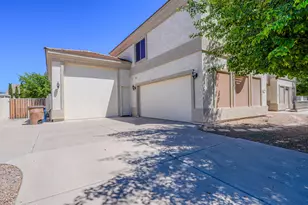 21513 S 218th St, Queen Creek, AZ 85142 - Photo 2