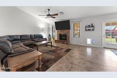 6908 W Sierra Vista Drive, Glendale, AZ 85303 - Photo 4