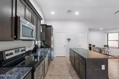 6908 W Sierra Vista Drive, Glendale, AZ 85303 - Photo 10