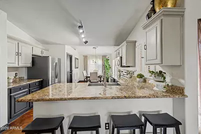 2712 W Wayland Drive, Phoenix, AZ 85041 - Photo 6