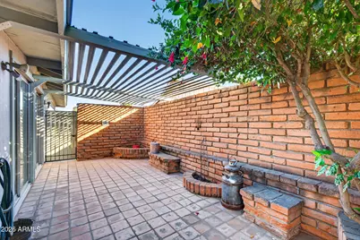 2142 W Meadow Drive, Phoenix, AZ 85023 - Photo 34
