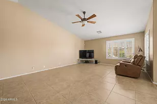 10852 W Harmony Ln, Peoria, AZ 85373 - Photo 8
