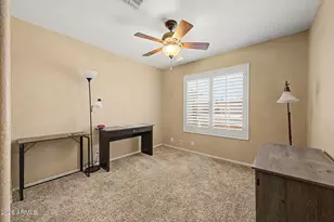 10852 W Harmony Ln, Peoria, AZ 85373 - Photo 20