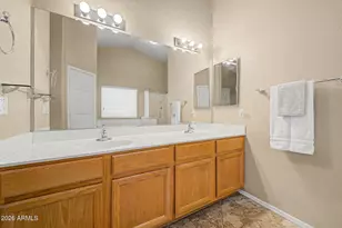 10852 W Harmony Ln, Peoria, AZ 85373 - Photo 18