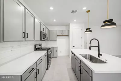 22318 W Irma Lane, Surprise, AZ 85387 - Photo 4