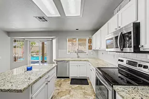 12926 W Cheery Lynn Rd, Avondale, AZ 85392 - Photo 14