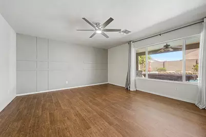 12926 W Cheery Lynn Road, Avondale, AZ 85392 - Photo 8