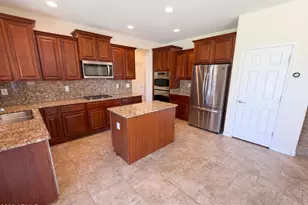 5227 W Bent Tree Dr, Phoenix, AZ 85083 - Photo 2