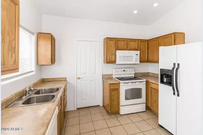 3235 W Sueno Drive, Eloy, AZ 85131 - Photo 8