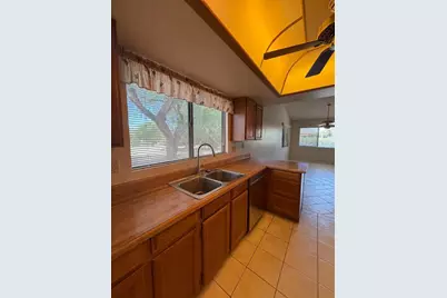9619 W Taro Lane, Peoria, AZ 85382 - Photo 8