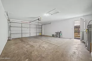 6937 W Sheila Ln, Phoenix, AZ 85033 - Photo 30