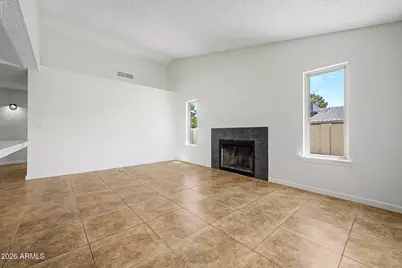 6937 W Sheila Lane, Phoenix, AZ 85033 - Photo 16
