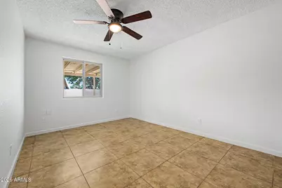 6937 W Sheila Lane, Phoenix, AZ 85033 - Photo 24